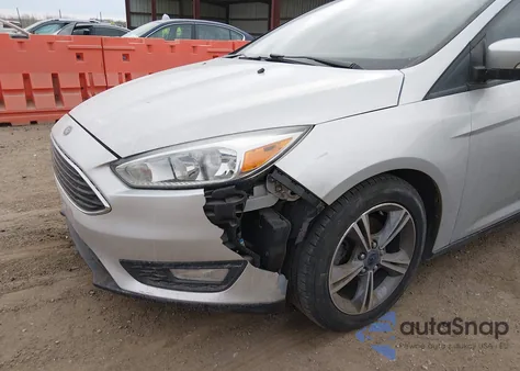 2016 Ford Focus Se z USA, uszkodzony, nr VIN 1FADP3FE1GL219260
